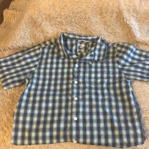 Short sleeve button down